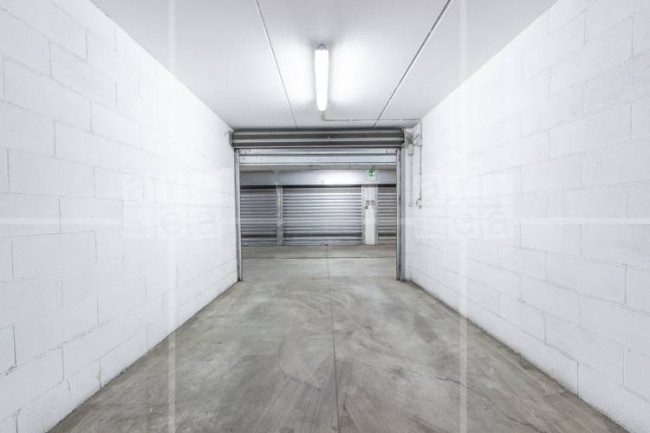 Box o garage in vendita a Roma