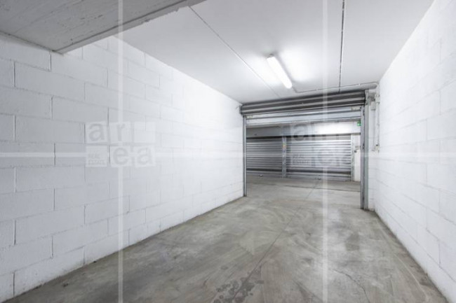 Box o garage in vendita a Roma