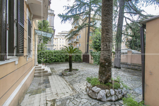 Villa in vendita a Trieste, Roma (RM)