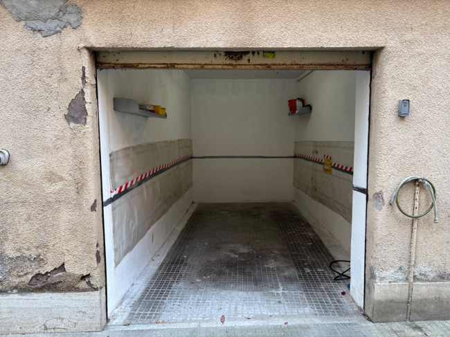 Box o garage in vendita a Roma