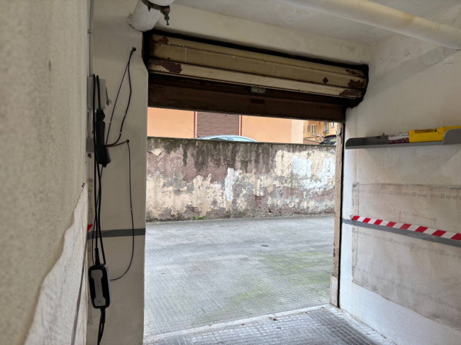 Box o garage in vendita a Roma
