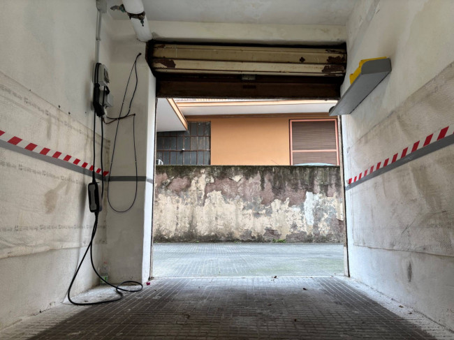 Box o garage in vendita a Roma