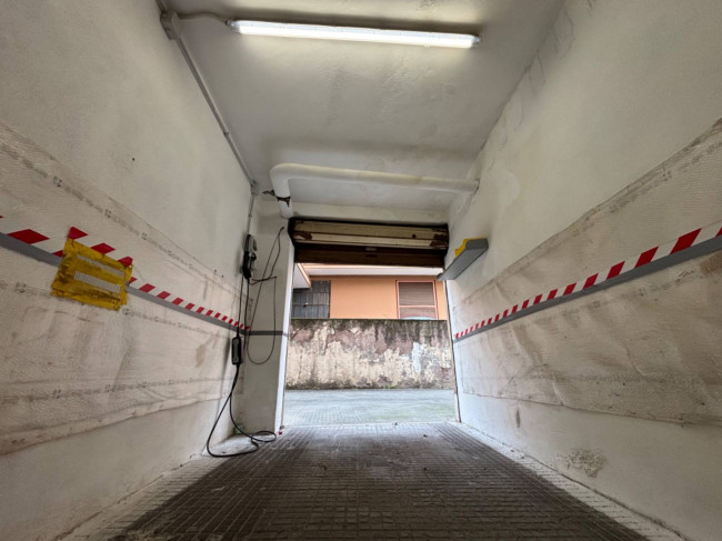 Box o garage in vendita a Roma