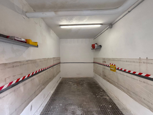 Box o garage in vendita a Roma