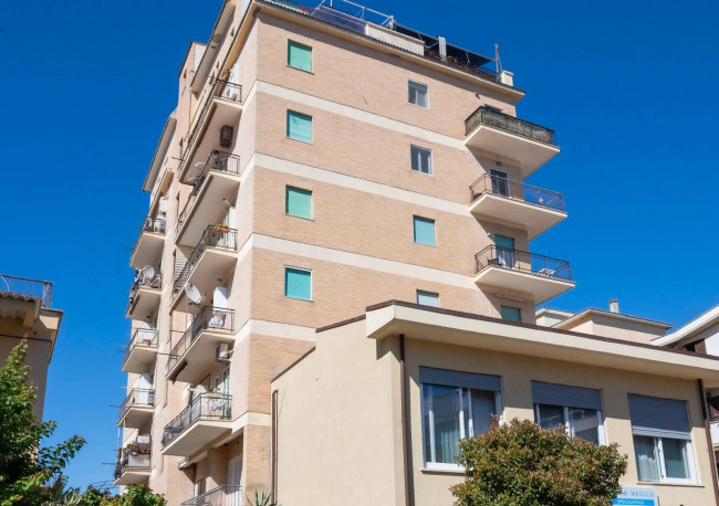 Appartamento in vendita a Ladispoli