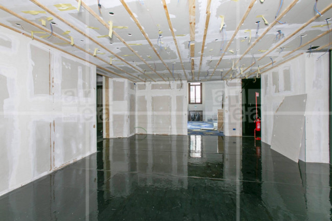 Locale commerciale in affitto a Roma