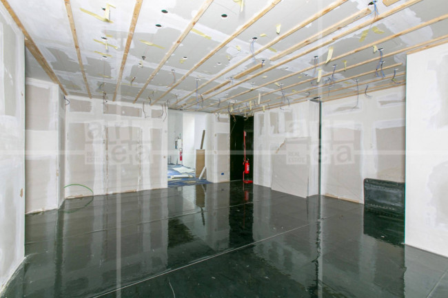 Locale commerciale in affitto a Roma