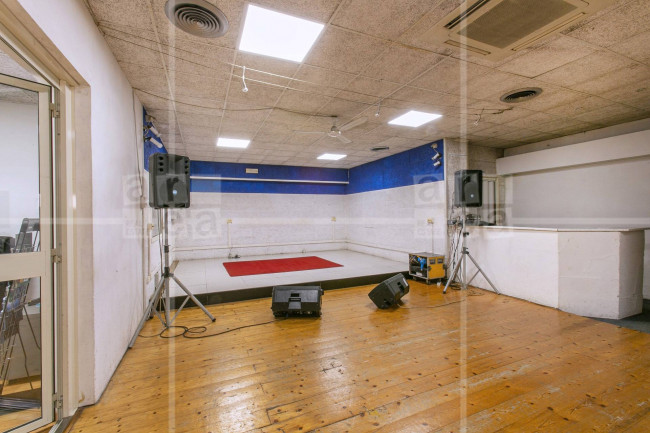 Attività commerciale in vendita a Roma