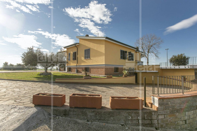 Villa in affitto a Palombara Sabina