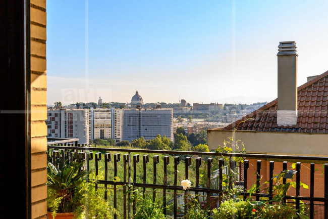 Appartamento in vendita a Roma