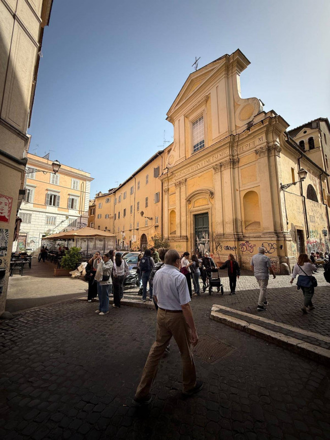 Attività commerciale in vendita a Roma
