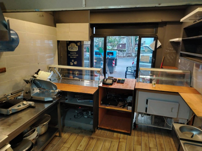 Attività commerciale in affitto a Roma