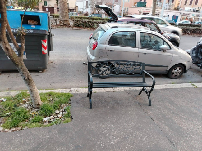 Attività commerciale in affitto a Roma