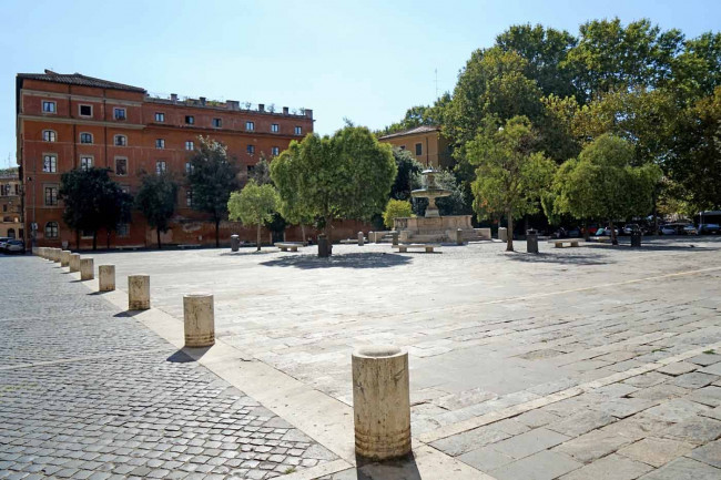 Attività commerciale in vendita a Roma