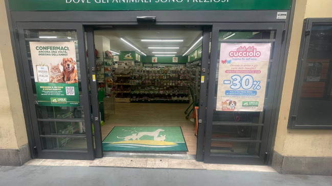 Attività commerciale in vendita a Roma