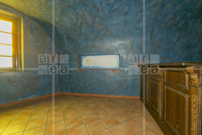 Locale commerciale in affitto a Roma