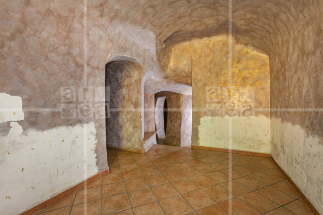Locale commerciale in affitto a Roma