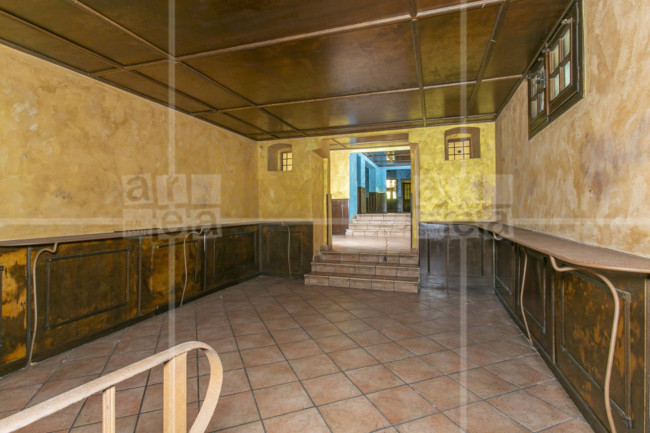 Locale commerciale in affitto a Roma