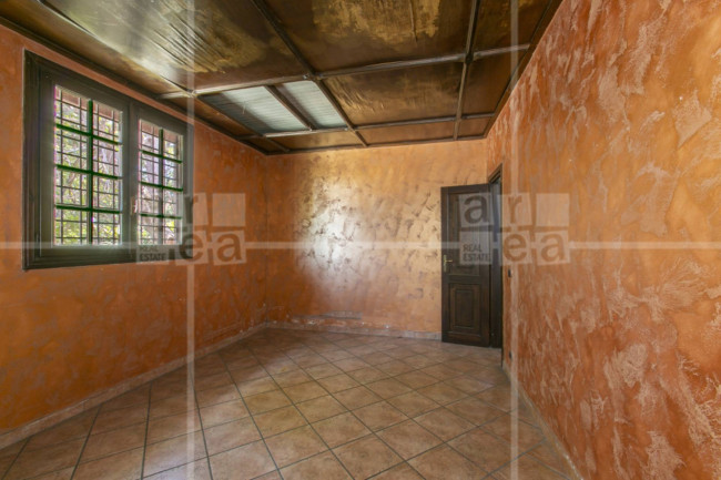 Locale commerciale in affitto a Roma