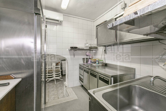 Locale commerciale in vendita a Roma