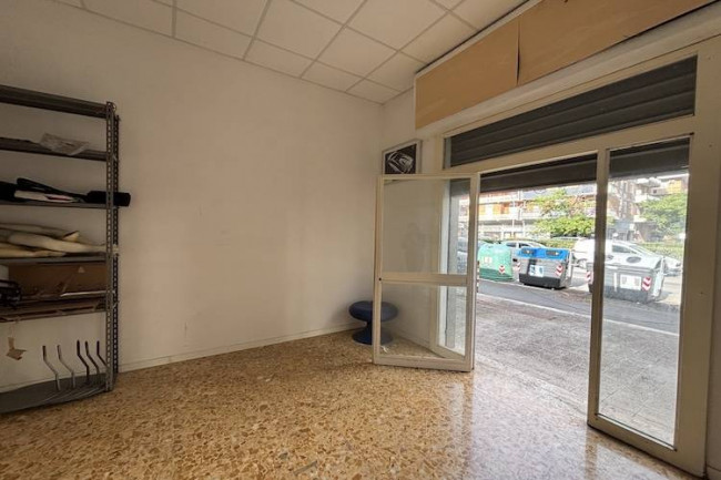 Box o garage in vendita a Roma