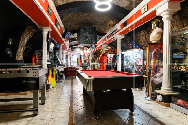 Locale commerciale in vendita a Roma