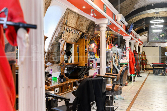 Locale commerciale in vendita a Roma