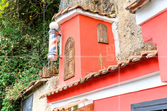 Locale commerciale in vendita a Roma