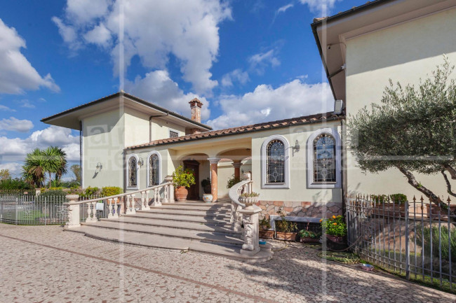 Villa in vendita a Roma