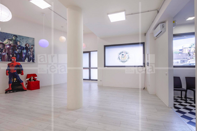 Locale commerciale in vendita a Roma