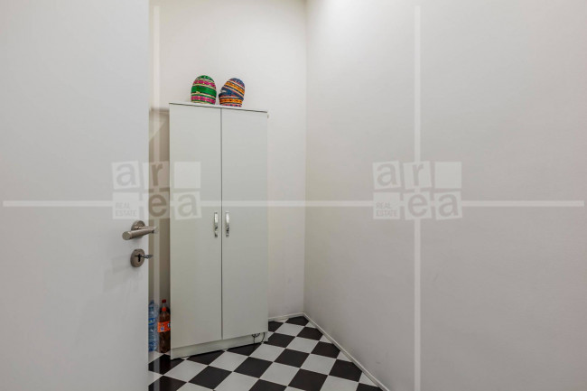 Locale commerciale in vendita a Roma