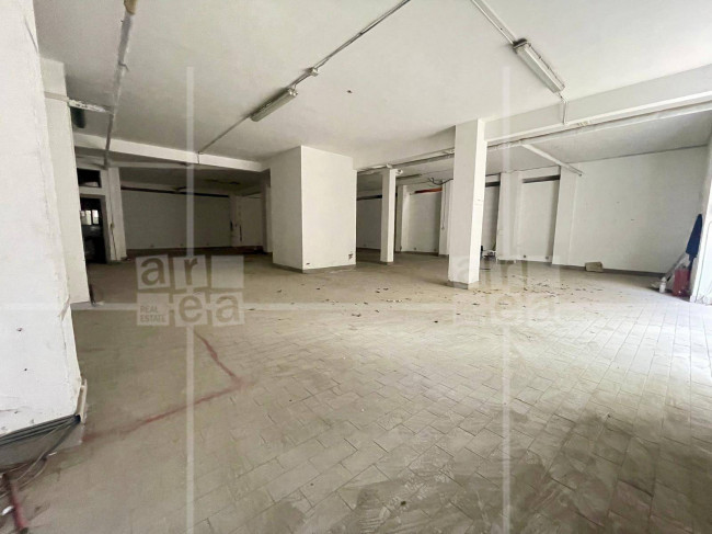 Box o garage in vendita a Roma