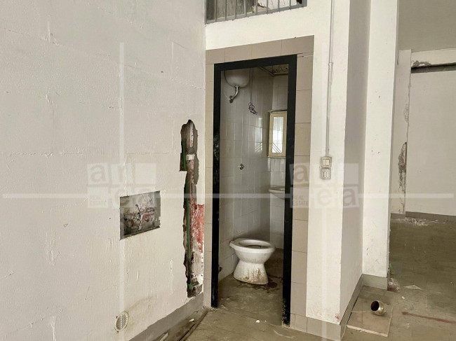 Box o garage in vendita a Roma