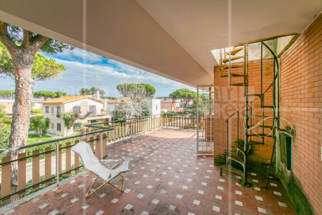 Villa in vendita a Santa Marinella