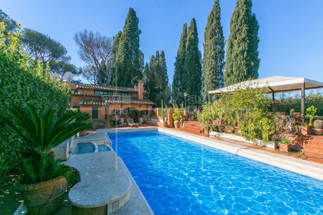 Villa in vendita a Roma