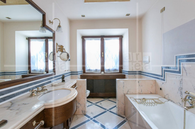 Villa in vendita a Roma