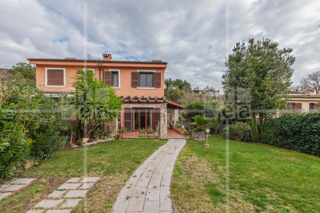 Villa in vendita a Fiumicino
