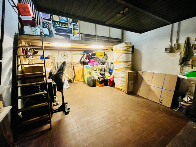 Box o garage in vendita a Roma