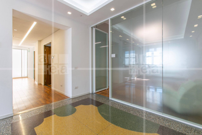 Studio/Ufficio in affitto a Roma