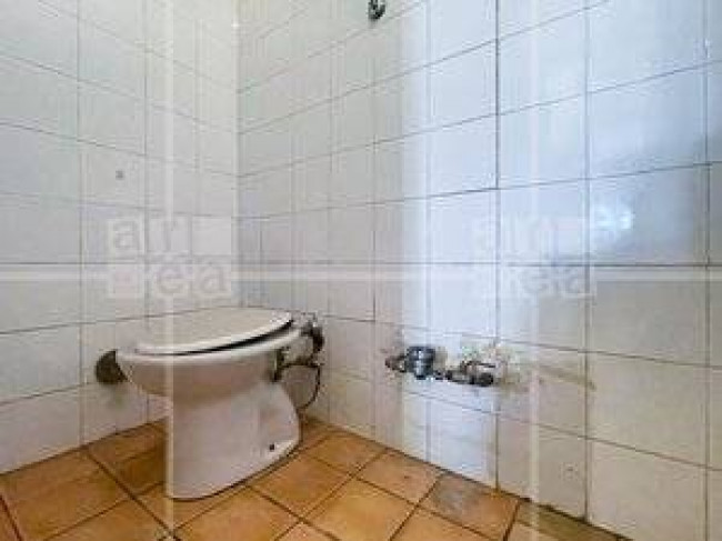 Locale commerciale in affitto a Roma