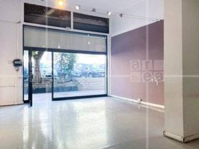 Locale commerciale in affitto a Roma