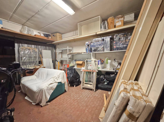 Box o garage in vendita a Roma