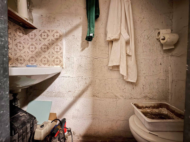 Box o garage in vendita a Roma