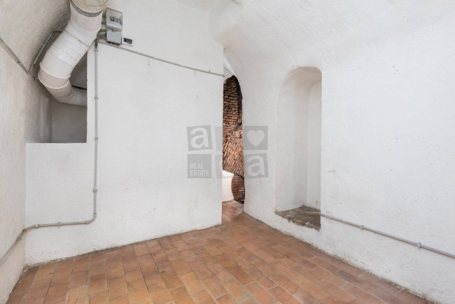 Locale commerciale in vendita a Roma