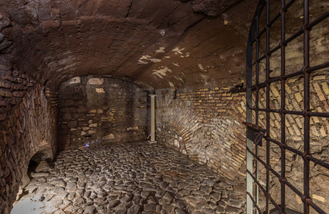 Locale commerciale in vendita a Roma