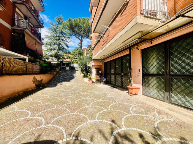 Appartamento in vendita a Roma