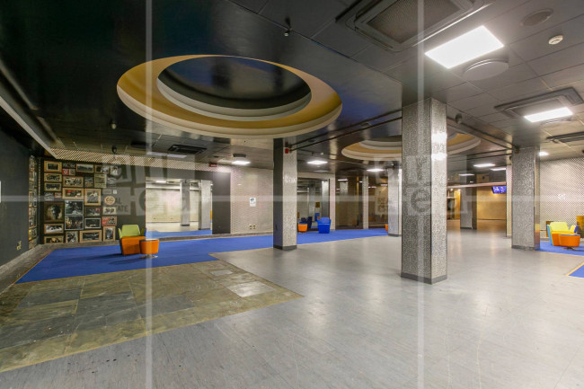 Locale commerciale in affitto a Roma