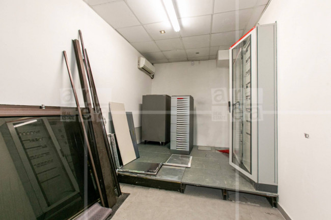 Locale commerciale in affitto a Roma