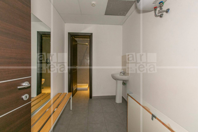 Locale commerciale in affitto a Roma