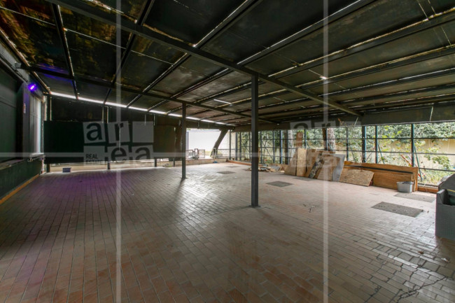 Locale commerciale in affitto a Roma